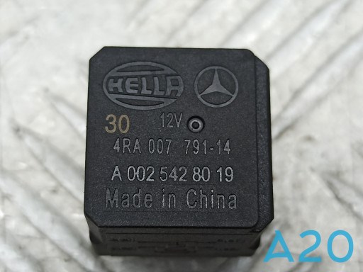 Блок управління вентилятором A0025428019 MERCEDES