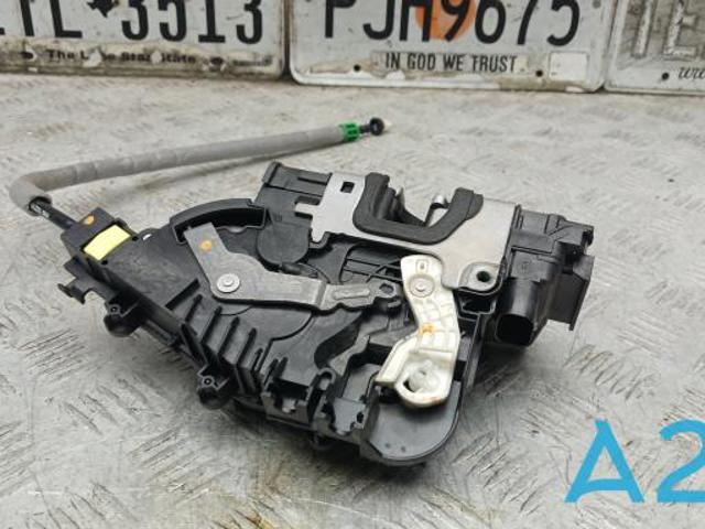 Замок задньої двері, лівої A0997200935 MERCEDES