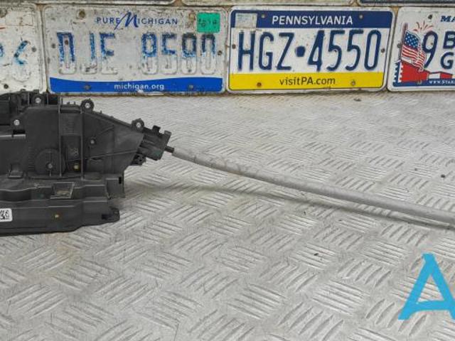 Замок двері правої передньої A0997208801 MERCEDES