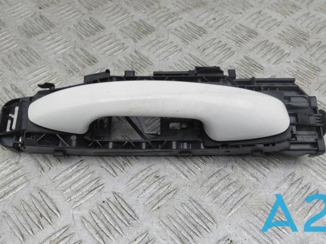 Ручка передніх дверей зовнішня, права A09976016599149 MERCEDES