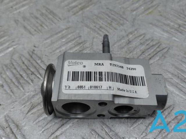 Клапан TRV, кондиціонера A0998300600 MERCEDES