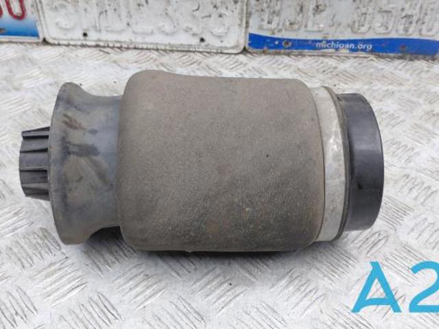 Пневмоподушка задня A1663200325 MERCEDES