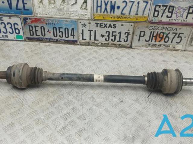 Піввісь задня A1663501110 MERCEDES