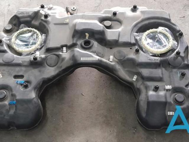 Б/бак A1664705701 MERCEDES