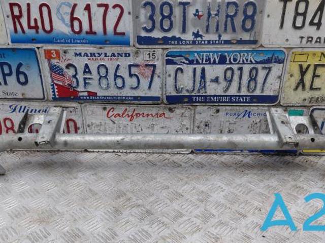 Швелер переднього бампера A1666200085 MERCEDES