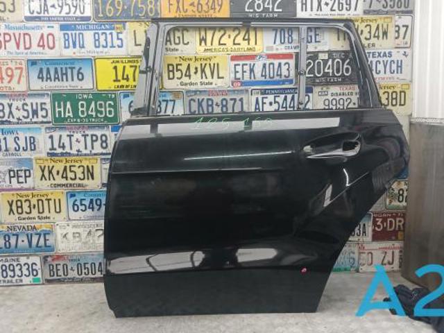 Двері пасажирськи задні ліві A1667300305 MERCEDES