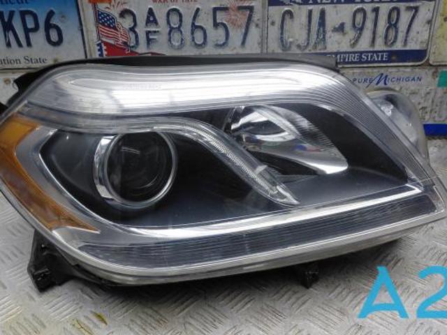 Основна фара - вставка A1668207061 MERCEDES