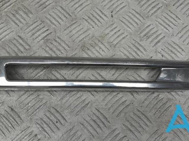 Накладка бампера переднього, права A1668845422 MERCEDES