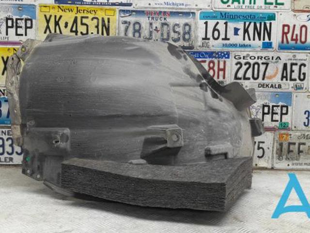 Підкрилок переднього крила, правий задній A1668847722 MERCEDES