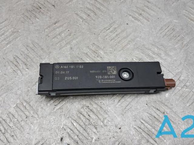 Підсилювач сигналу антени A1669051702 MERCEDES