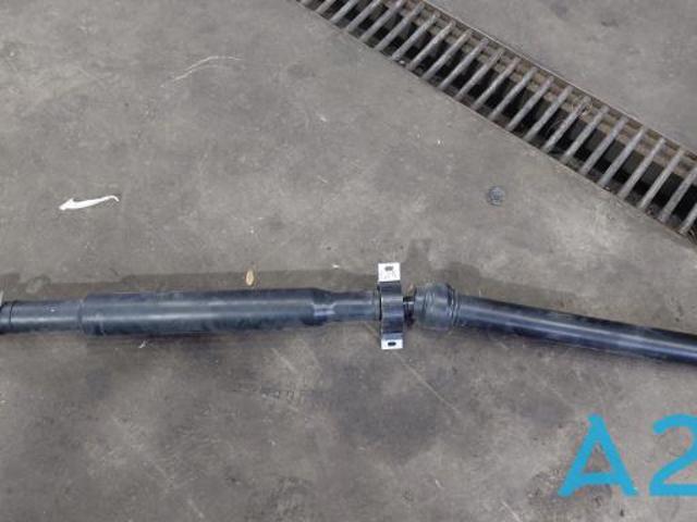 Вал карданний задній A1674105603 MERCEDES