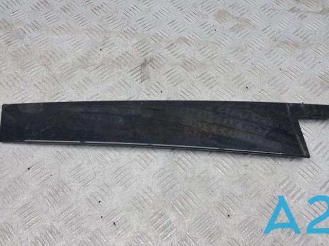 Накладка задніх дверей, лівих, вертикальних A1676903500 MERCEDES