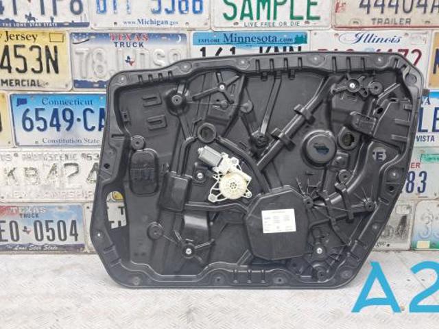 Склопідйомник передньої правої двері A1677202009 MERCEDES
