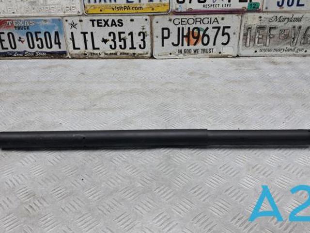 Амортизатор двері багажника A1679800564 MERCEDES