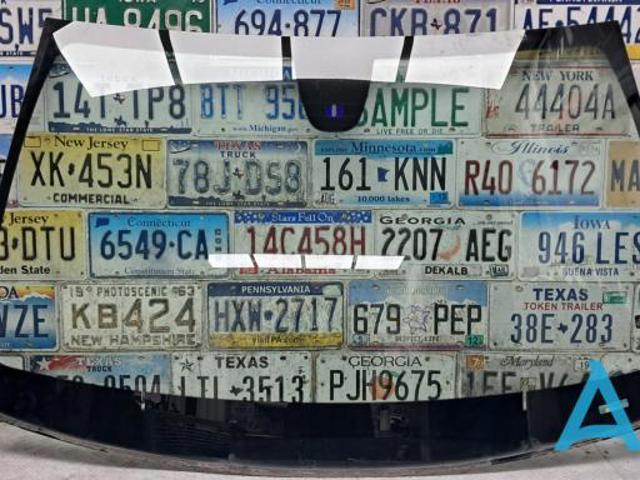 Скло лобове A1766701800 MERCEDES