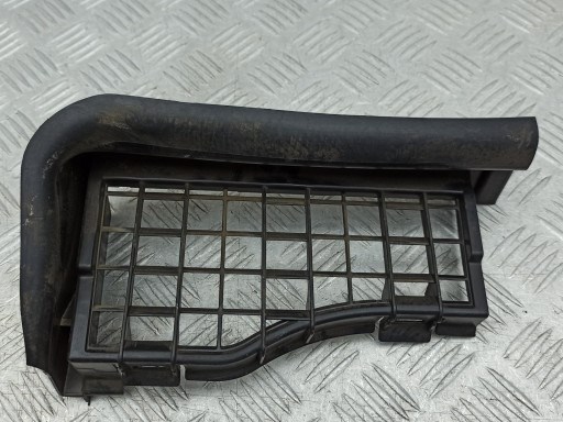 Водостік лобового скла, жабо A1768300413 MERCEDES
