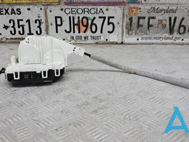 Замок задньої дверї, правої A2047303035 MERCEDES