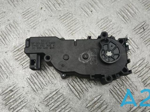 Мотор (клапан) дотягування багажника A2047500060 MERCEDES