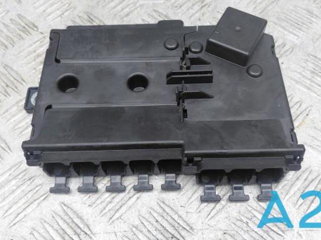 Коробка запобіжників A2055402850 MERCEDES