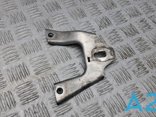 Кріплення бампера A2056204000 MERCEDES