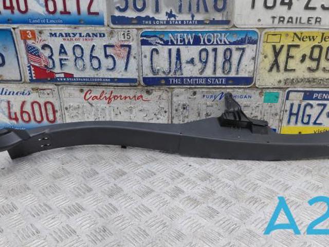 Обшивка стійки кузова внутрішня, задня ліва A20569032059051 MERCEDES