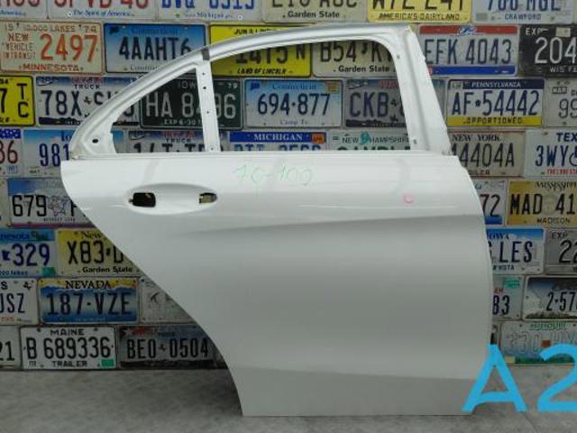 Двері задні, праві A2057300205 MERCEDES