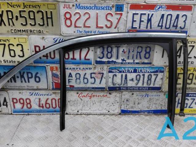 Направляюча скла рамки двері, заднього ліва A2057355300 MERCEDES