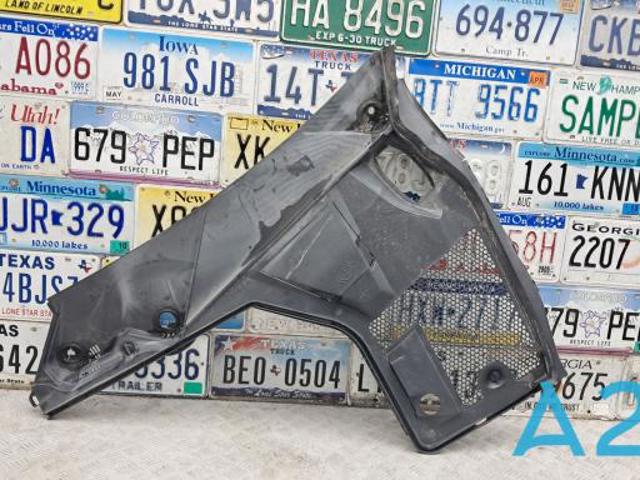 Водостік лобового скла, жабо A2058308902 MERCEDES