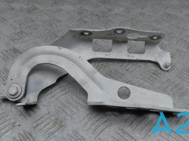 Завіса капота права A2058805601 MERCEDES