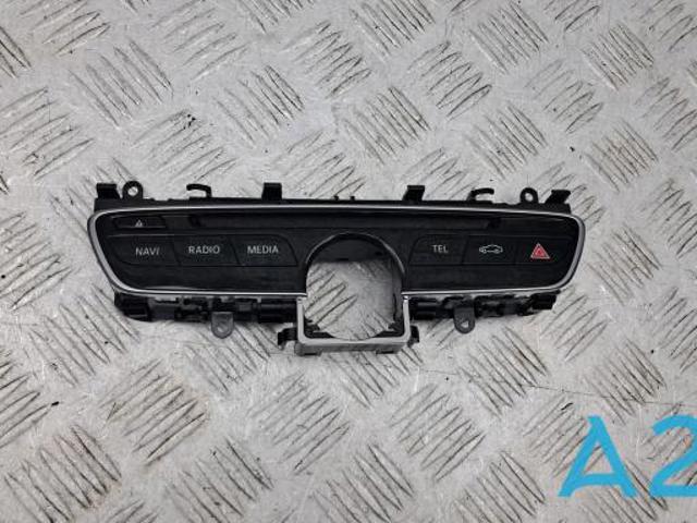 Блок кнопок центральної консолі A2059053901 MERCEDES