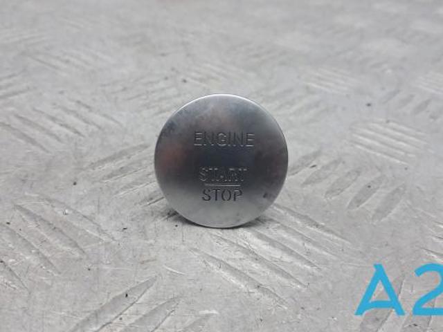 Кнопка запуску двигуна A2215450714 MERCEDES