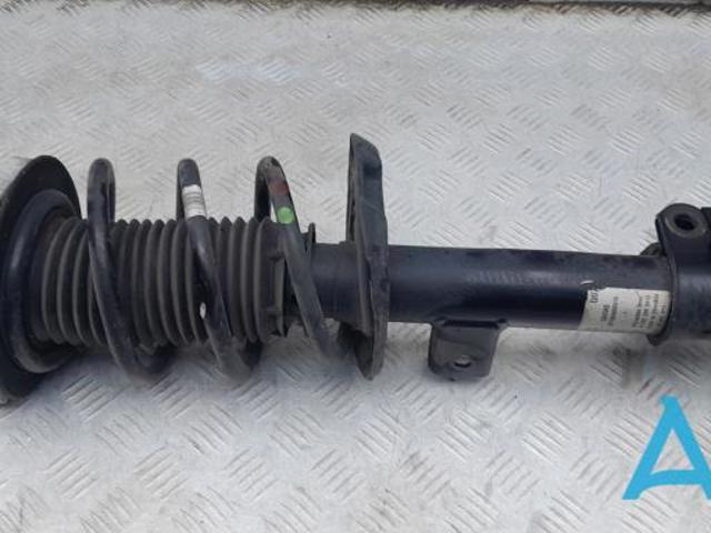 Стійка передня права A2423230600 MERCEDES