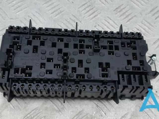 Корпус запобіжників A2429060100 MERCEDES