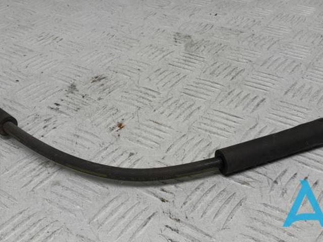 Гнучка гальмівна трубка задня A2464200448 MERCEDES