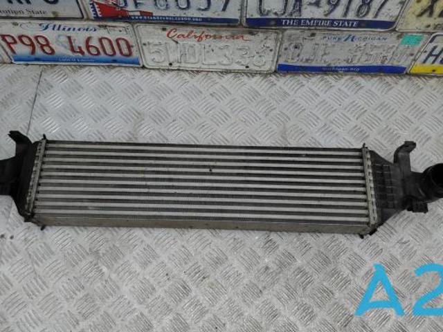 Радіатор інтеркулера A2465000900 MERCEDES