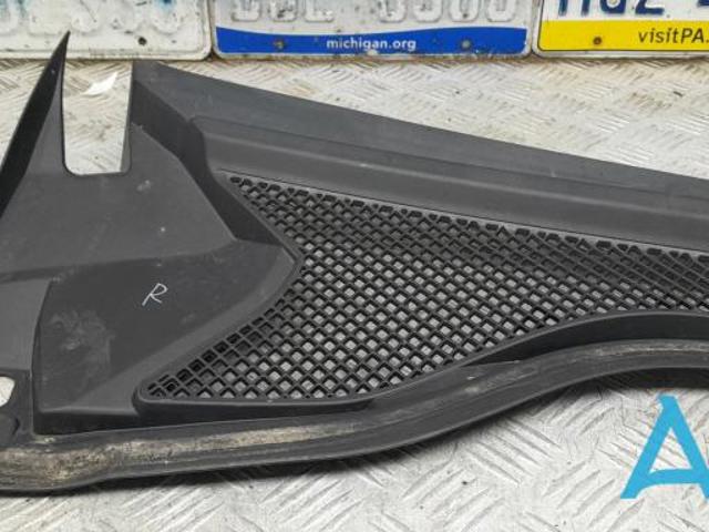 Водостік лобового скла, жабо A2468350600 MERCEDES