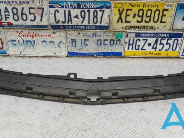 Кронштейн бампера переднього, центральний A2468850365 MERCEDES