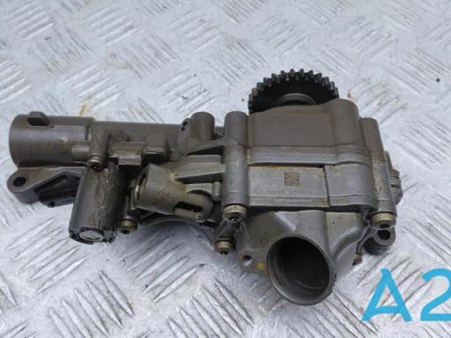 Масляний насос двигуна A2701800700 MERCEDES