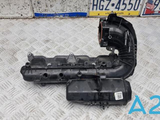 Колектор впускний A2740900437 MERCEDES