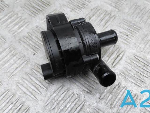 Водяний насос охолодження електричний додатковий A6398350064 MERCEDES