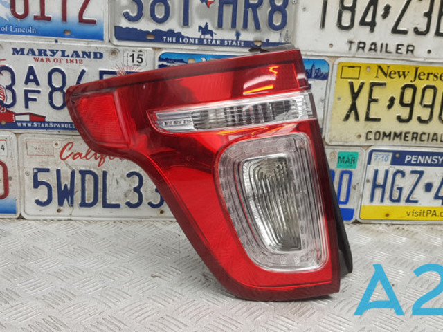 Задній правий стоп BB5Z13404C FORD
