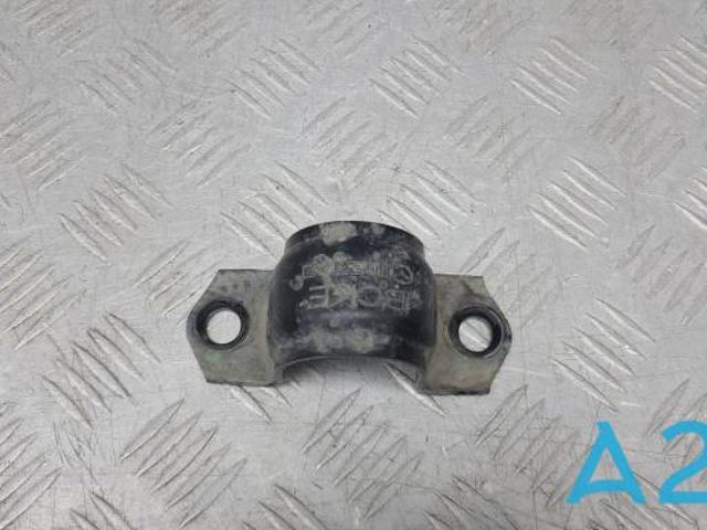 Кронштейн кріплення переднього стабілізатора BCKE34155 MAZDA