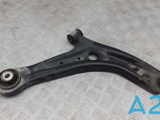 Правий важіль передній нижній підвіски BE8Z3078C FORD