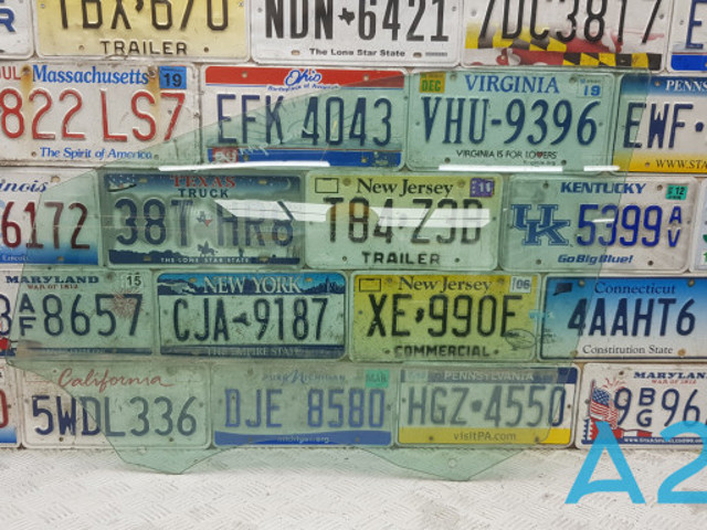 Скло водійських дверей CJ5Z7821411A FORD