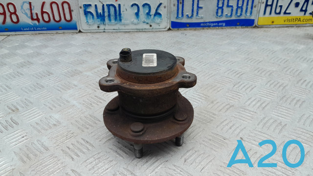 Маточини задніх коліс CV6Z1104F FORD
