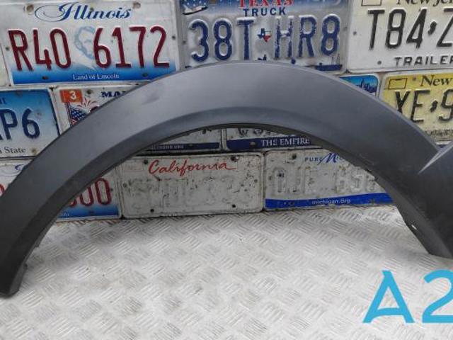 Розширювач передньої арки колеса, лівий DGH951W30 MAZDA