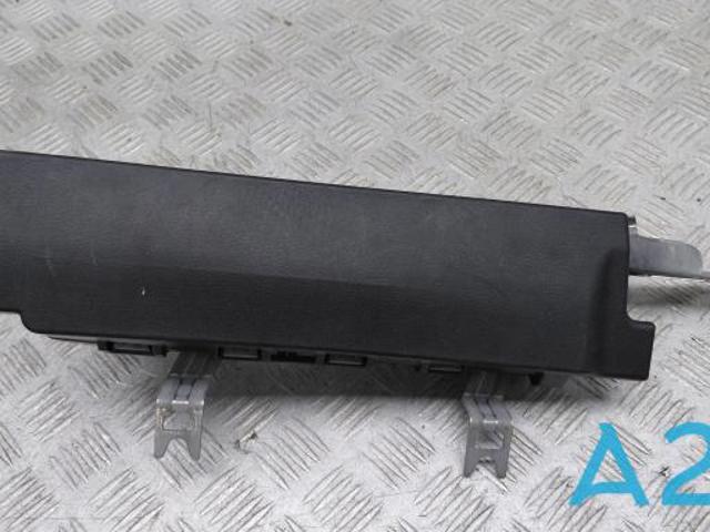 Подушка безпеки (AIRBAG) пасажирська, захисту колін DGH957KT0 MAZDA