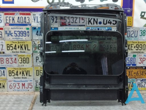 Деталі люків облицювання кузова DP5Z5451070A FORD