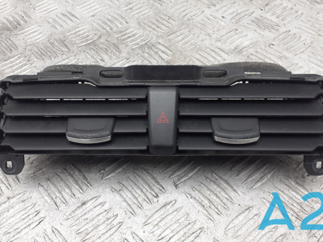 Решітка повітроводу DS7Z19893AB FORD