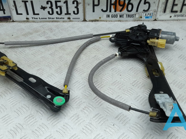Склопідйомник передньої лівої двері DS7Z5423209D FORD